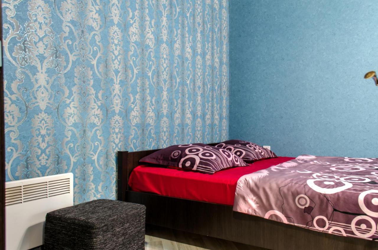 Botanical Garden Area Apartment Kharkiv Bagian luar foto