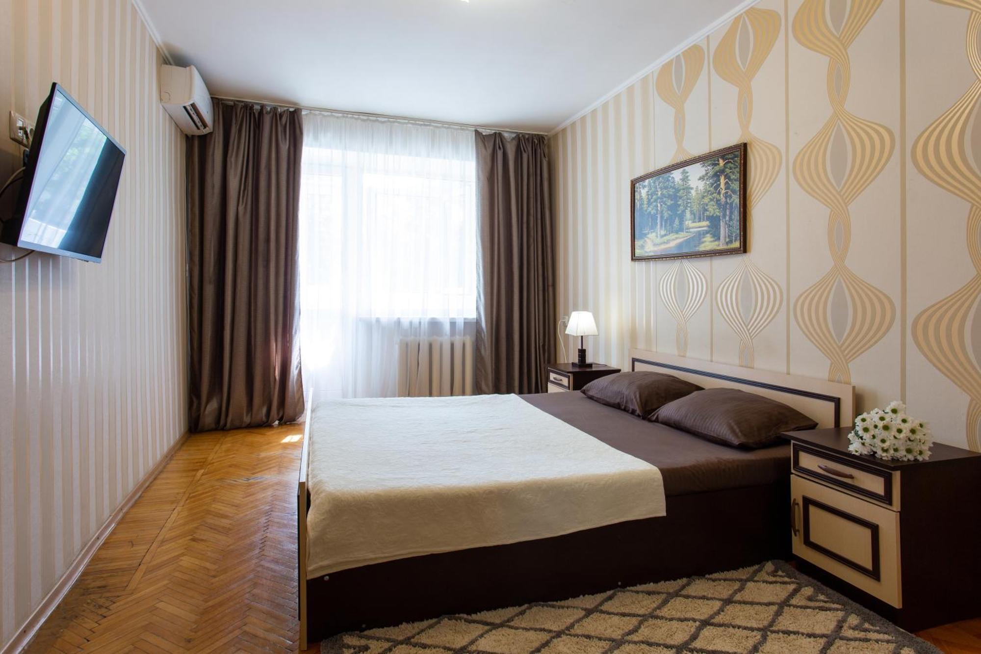 Botanical Garden Area Apartment Kharkiv Bagian luar foto